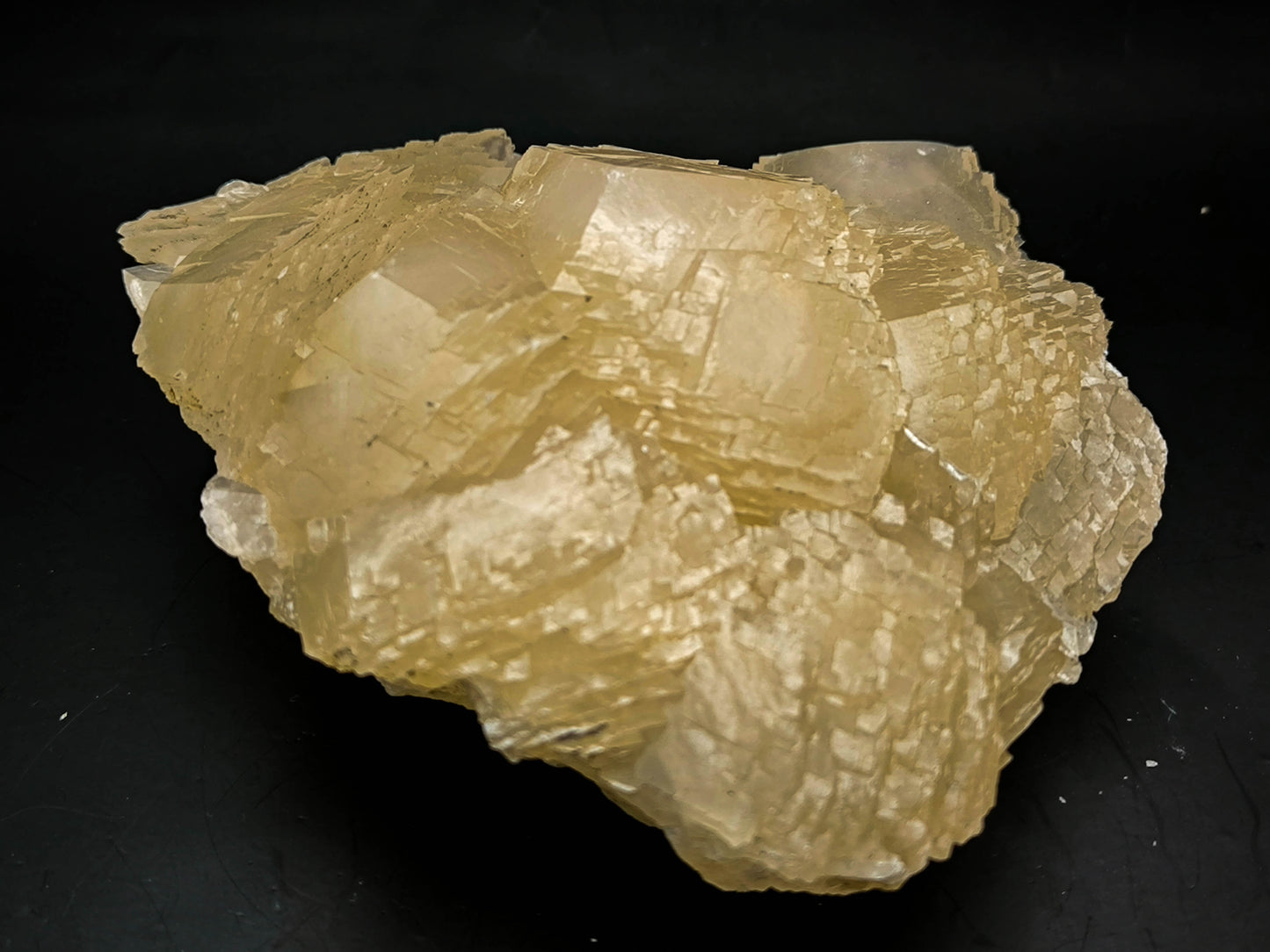 Calcite cluster from Bulgaria, Madan (005)