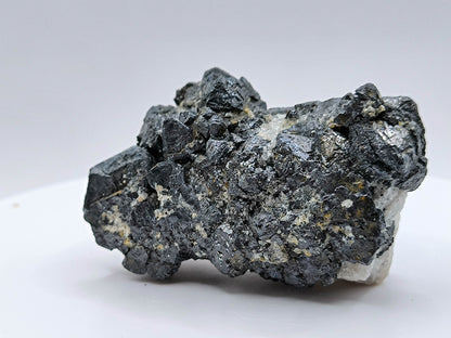 Magnetite crystal growth, Kovdor, Russia (182)