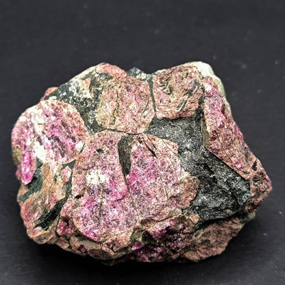 Eudialite specimen rare mineral (153)