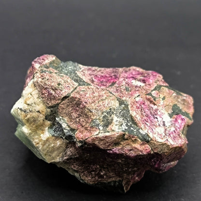 Eudialite specimen rare mineral (153)