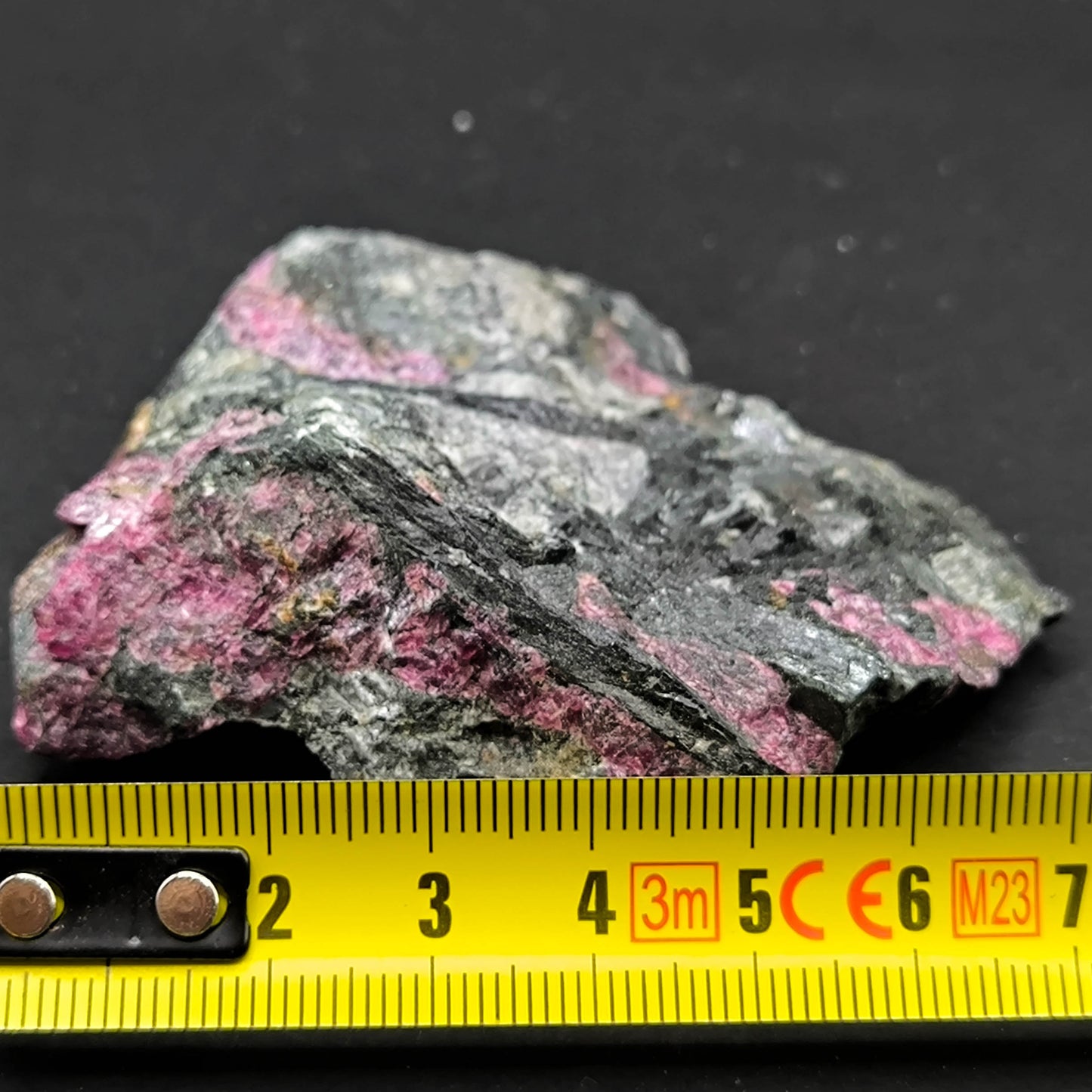 Eudialite specimen rare mineral (155)