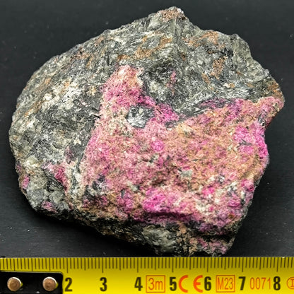 Eudialite specimen rare mineral (156)