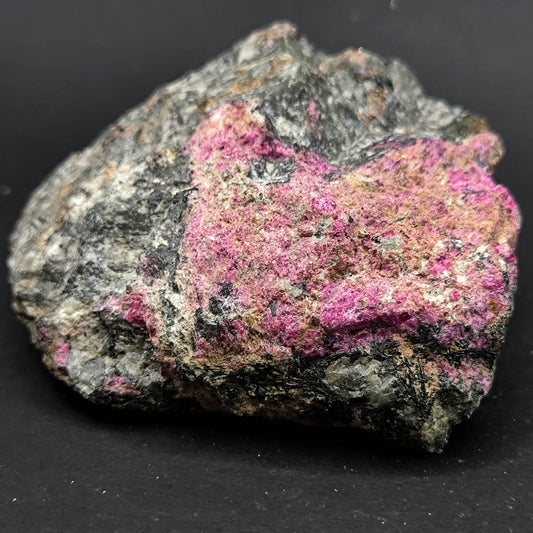 Eudialite specimen rare mineral (156)