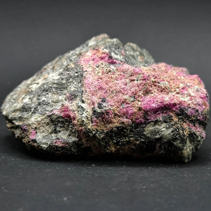 Eudialite specimen rare mineral (156)