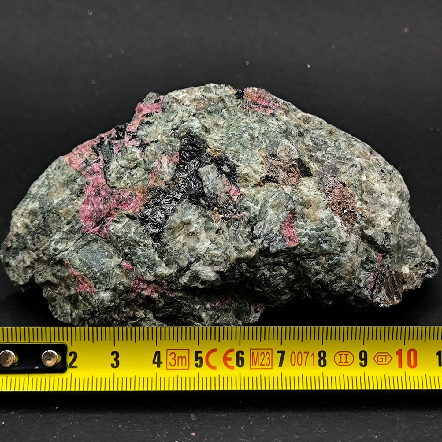 Eudialite specimen rare mineral (158)