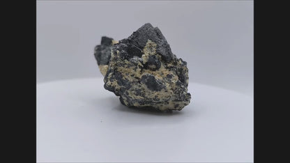 Magnetite crystals growth, Kovdor, Russia (140)