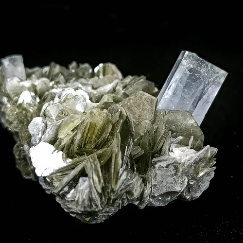 Aquamarine Crystal on Mica – Natural Collectible Mineral Specimen, Pakistan