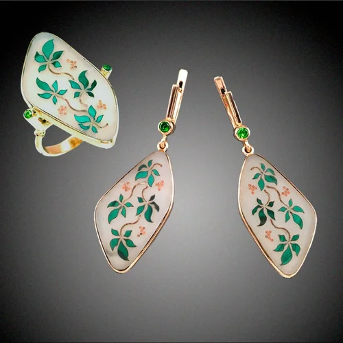 Maiden Grapevine Mosaic Jewelry Set